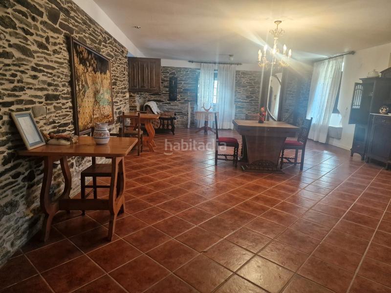 Foto cf394b0b-b612-4b30-bca6-3b39120c90c4. Casa a cp-0605 15 a Touro