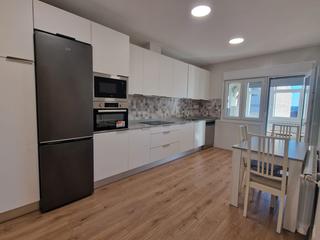 Pis en Ra lus seoane 4. Vende 2 piso en el centro de arzua