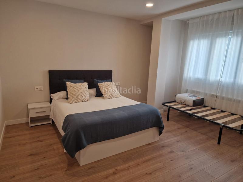 Foto 1bccd2bf-2841-41d7-a36c-fb93257966f3. Pis a rúa luís seoane 4 a Arzúa