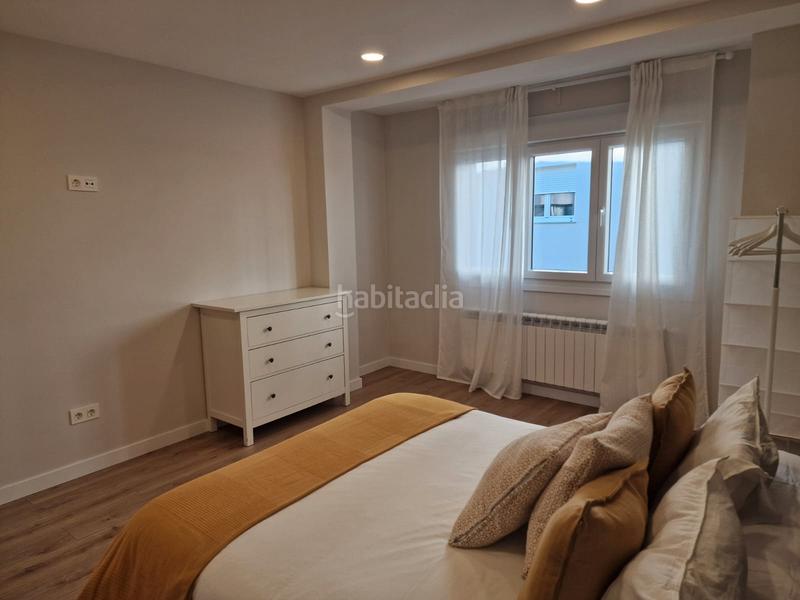 Foto b6e5c0c1-7f45-415f-8ec4-1ee75ef0b8bd. Pis a rúa luís seoane 4 a Arzúa