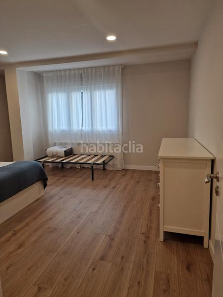 Foto f0c67bd2-ebf3-4564-b4be-5dc293887375. Pis a rúa luís seoane 4 a Arzúa