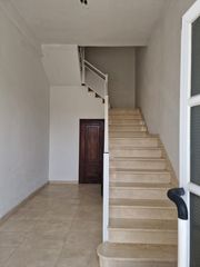 Etagenwohnung en R�a a calexa 50. Vende piso 3�, sin ascensor y en obra