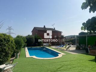 Casa  Calle pedra picada. Chalet independiente con jardín y piscina
