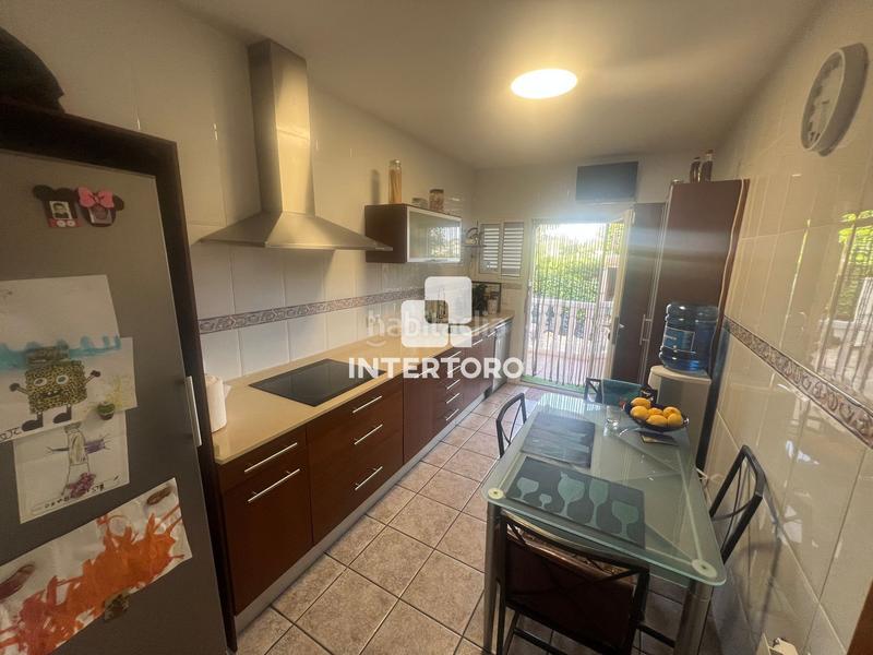 Foto c381f59f-64a1-4add-9c1e-09f040b9a40a. Casa chalet independiente con jardín y piscina en Maçanet de la Selva
