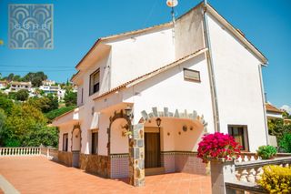 Casa en Urbanitzacions. Casa a 4 vientos con terreno y increíbles vistas