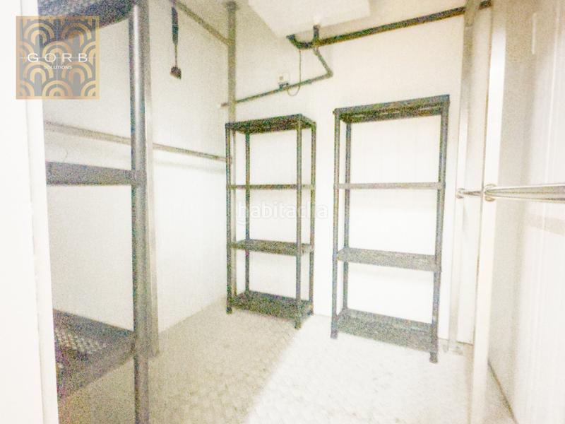Foto 5e0526f6-6681-457c-a87a-723777aa21b6. Alquiler local comercial  de buen metraje en Mataró