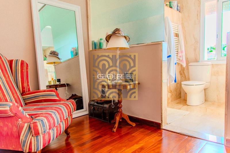 Foto c24dfaa9-90b9-469b-a9f2-88af0a8bd136. Chalet avec chauffage parking piscine dans Argentona est Argentona