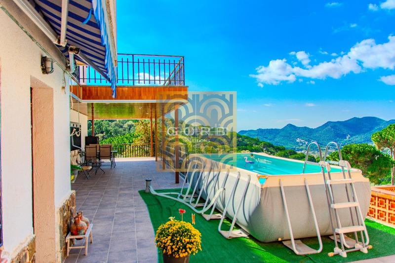 Foto f99a9e26-cedc-48eb-8c9f-42ac3035c81e. Chalet avec chauffage parking piscine dans Argentona est Argentona