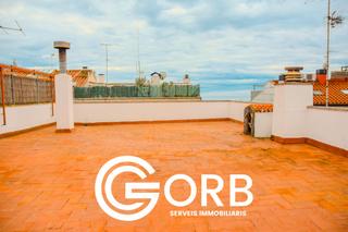 Ático en Cerdanyola Nord. Ático de gran metraje con terraza privada de 150 m2!