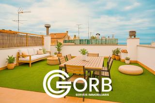 Àtic a Cerdanyola Nord. Ático de gran metraje con terraza privada de 150 m2!