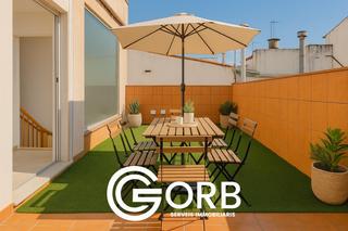 Casa adossada a Els Molins. Casa adosada a tres vientos con tres terrazas!