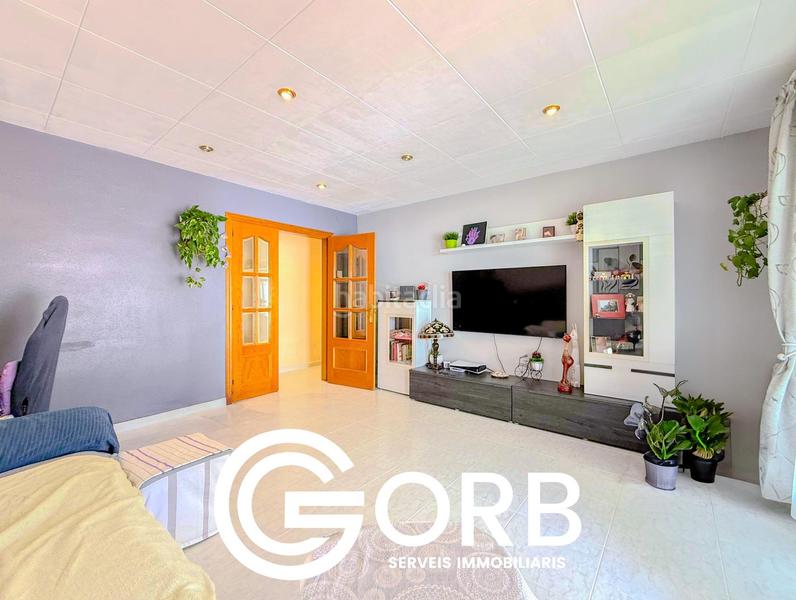 Foto 42db95d0-e16c-4dbf-bbec-9bafdd05fc60. Piso a 1 minuto de la playa y con una terraza de 60m! espacio, luz y ubicación ! en Canet de Mar
