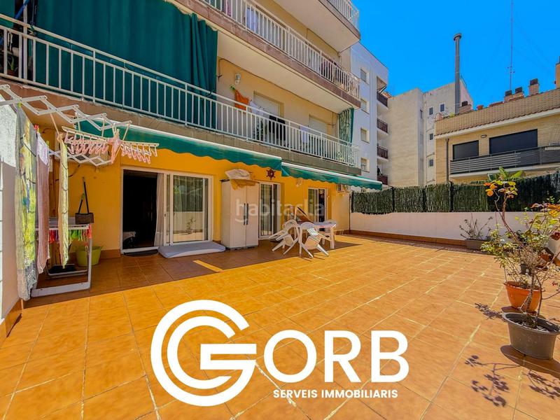 Foto dfdfcb64-fd01-41d5-8649-1ff97013daee. Piso a 1 minuto de la playa y con una terraza de 60m! espacio, luz y ubicación ! en Canet de Mar