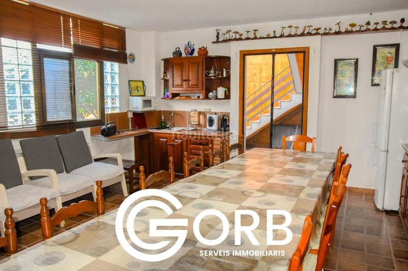 Foto d2e7ff26-d96d-4d19-96be-1c04276f9bd4. Chalet mit heizung parking pool in Nucli Urbà Argentona