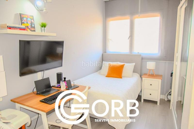 Foto b2d57f9a-d8c0-40b1-ba48-e9ebbb6672dd. Flat with heating parking in Centre Mataró