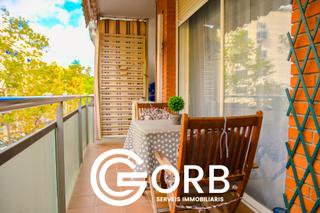 Pis a Via Europa - Parc Central. Pisazo con balcn terraza y parking