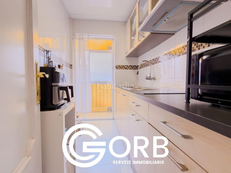 Foto fe38060f-47f6-471a-b8c5-a234e0b163d8. Piso zona alta de Rocafonda a pocos metres de ronda sant oleguer listo para entrar a vivir! en Mataró