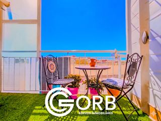 Flat in Cam� de la Serra. Piso con ascensor en ronda pa�sos catalans  luz, balc�n y listo