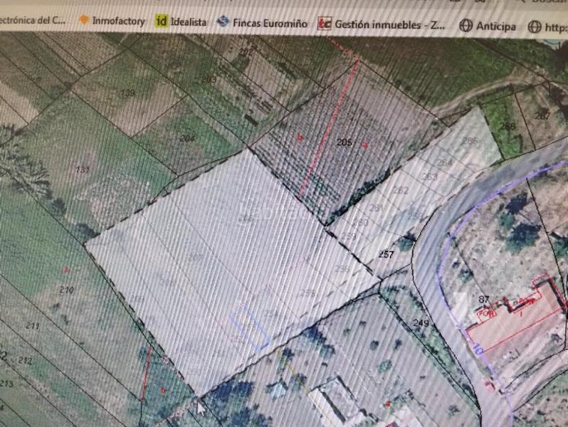 Foto a135b225-da30-40f5-8cf0-6e4e4253e1a2. Wohngrundstück in lugar forneliños 5 in Salvaterra de Miño