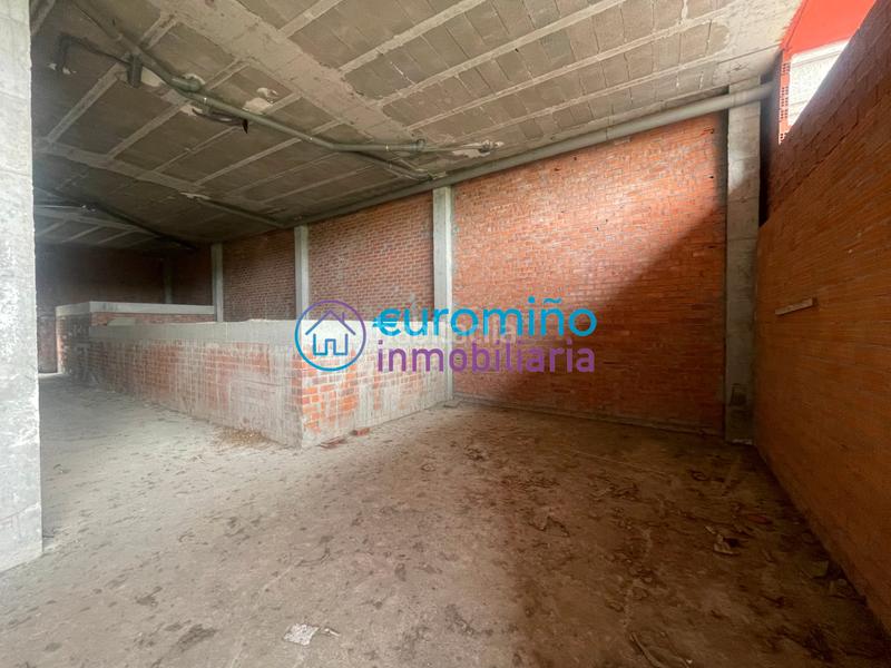 Foto 9285e54d-7a73-41e4-86f6-fe34b420fd3a. Locale commerciale in rúa de galicia 29 in Salvaterra de Miño