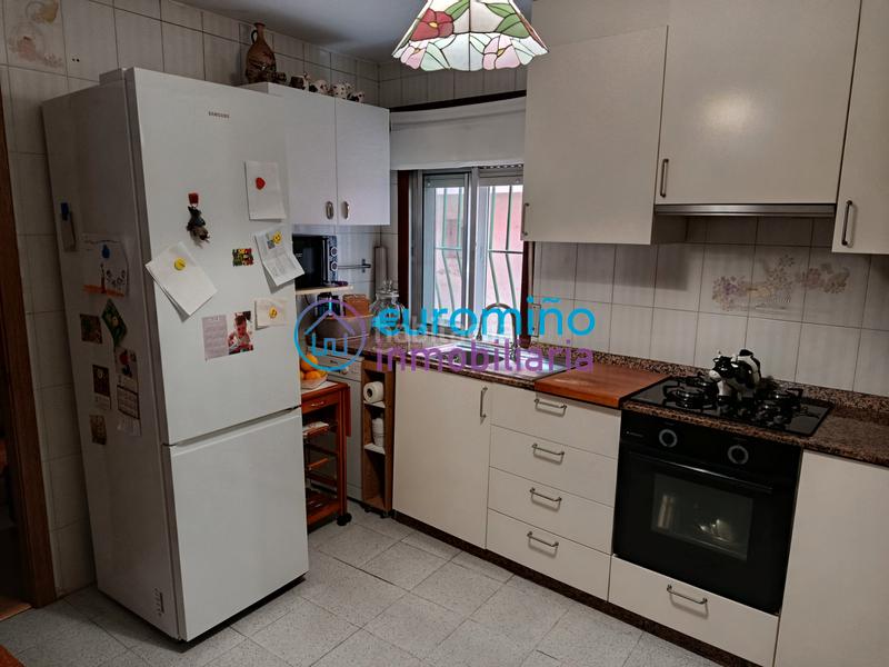 Foto cd68990d-bca0-4a5b-9516-df9b1ba7b371. Casa adossada amb calefacció a A Salgueira - O Castaño Vigo