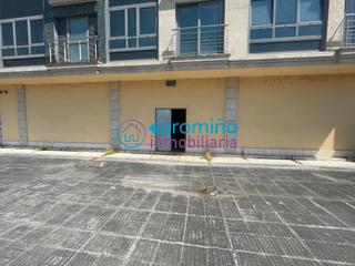 Location Local commercial à Rúa rosalía de castro 55. Local lobrego con carencia de 2 años