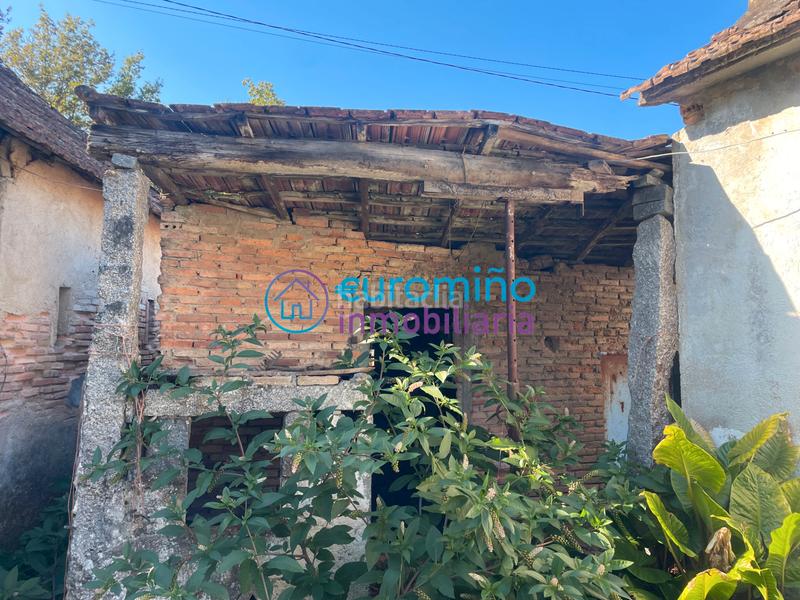 Foto 80327f0d-624b-4bf6-bac5-485e859d1c4a. House in po-402 5 in Salvaterra de Miño