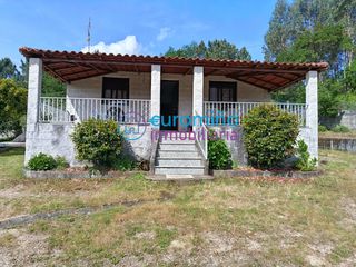 Maison à Salvaterra de Miño. Casa independiente en soutolobre