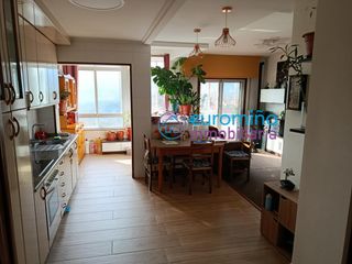 Etagenwohnung  Rúa progreso 20. Piso en el centro de cañiza sin plaza de garaje.