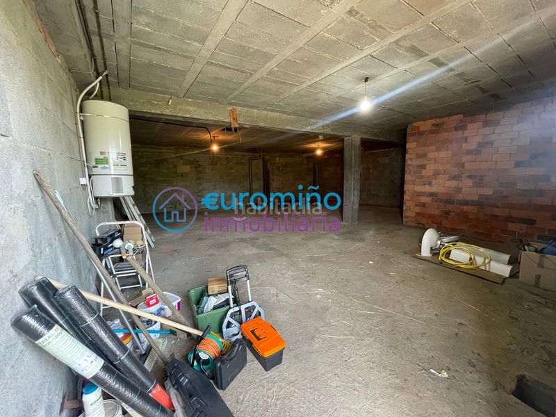 Foto 5db419af-eab0-4bb4-970b-c457ea8730de. Casa amb aparcament a Neves (As)