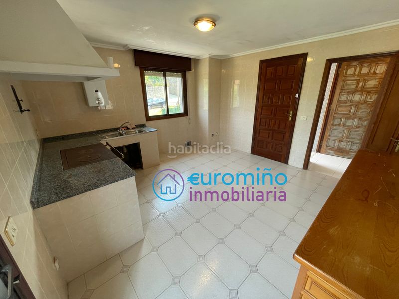 Foto e4c4ab6f-69a1-4787-89b0-5d39063d16cc. Casa amb aparcament a Neves (As)