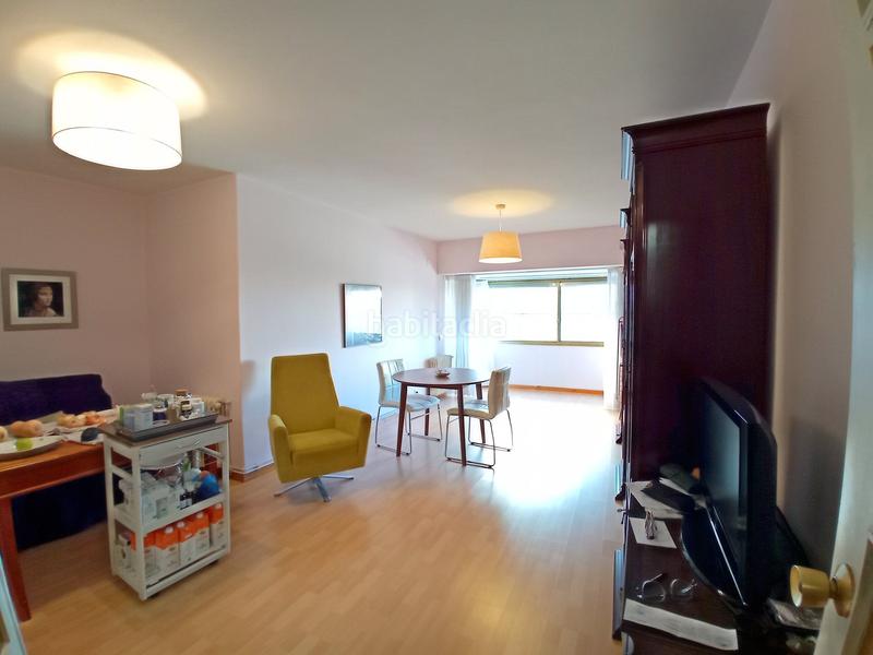 Foto b3a6e0bf-7154-40c1-8cf3-33c95b74abe4. Appartamento con riscaldamento parcheggio in Zona Fernández Labreda Pontevedra