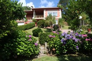 Casa  Lugar riveiro. Finca 7.111 m2 con 2 viviendas independientes