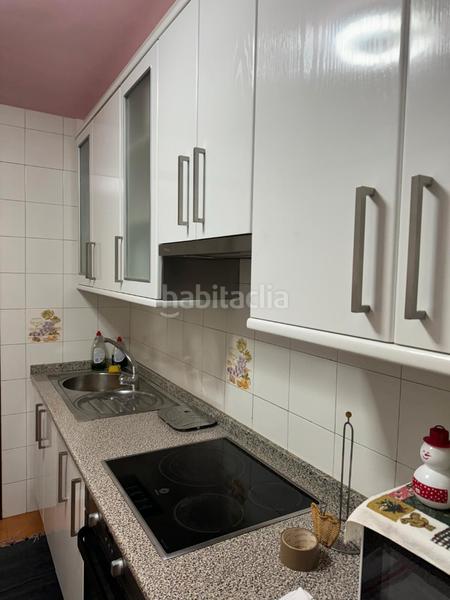 Foto 65b9e9f8-eeb8-4b39-9872-341492c023f8. Pis amb calefacció a Zona de Plaza de Barcelos Pontevedra