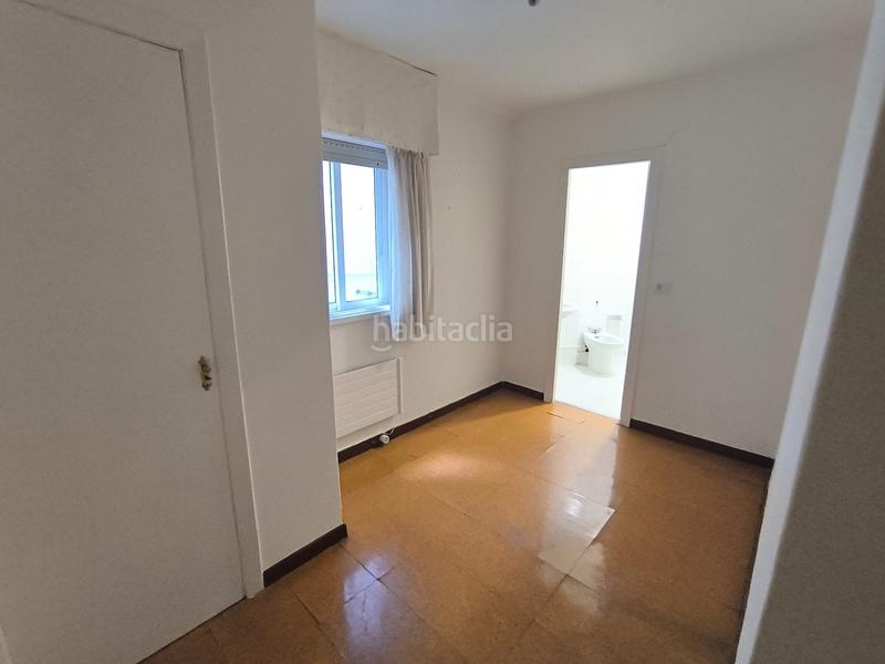 Foto 210058e0-7af9-4283-b412-59cb70d0bb16. Piso  venta calle echegaray en Centro - Echegaray Pontevedra
