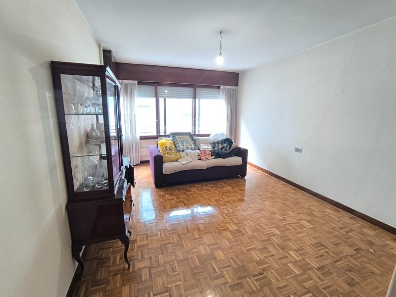 Foto 76d1cb6e-cabd-42b3-8c23-ee95435c1f0c. Piso  venta calle echegaray en Centro - Echegaray Pontevedra
