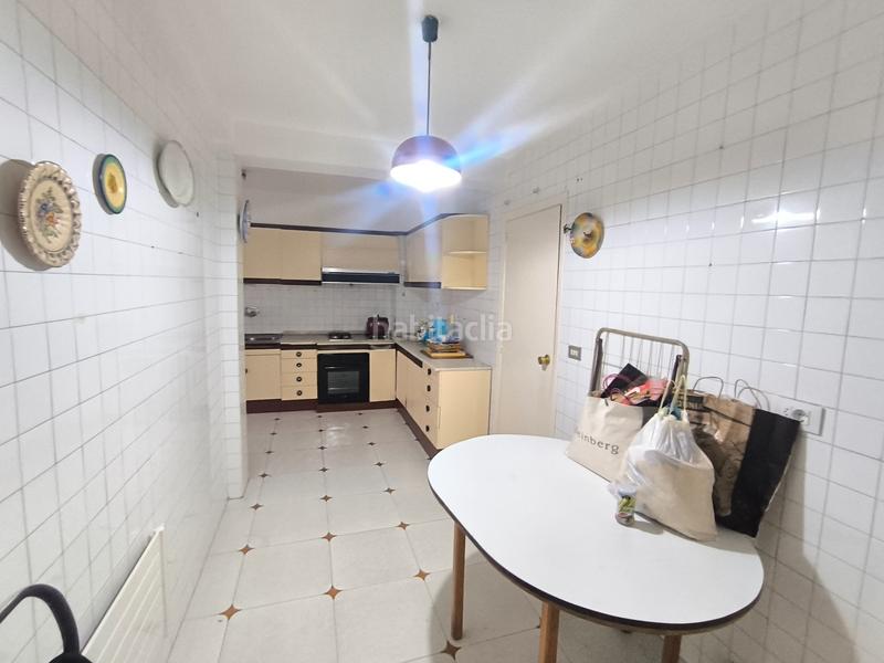 Foto 94c919d4-f043-4e4b-8b7a-cad74c5a990b. Piso  venta calle echegaray en Centro - Echegaray Pontevedra