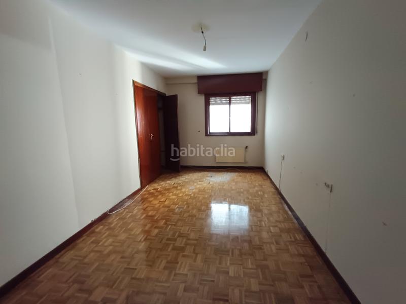Foto 98b2d418-b73c-489e-8072-1a9815874b86. Piso  venta calle echegaray en Centro - Echegaray Pontevedra