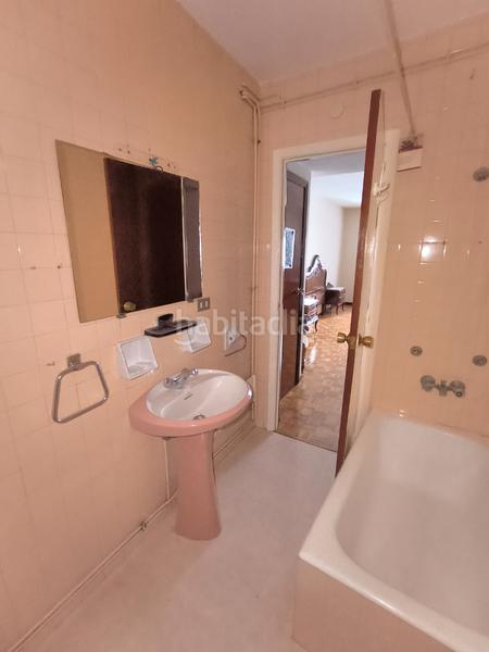 Foto c0870abb-1123-4e5a-a068-3d8ff726d5b6. Piso  venta calle echegaray en Centro - Echegaray Pontevedra