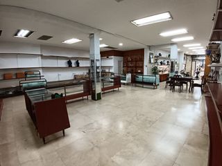 Locale commerciale in Rúa Peregrina