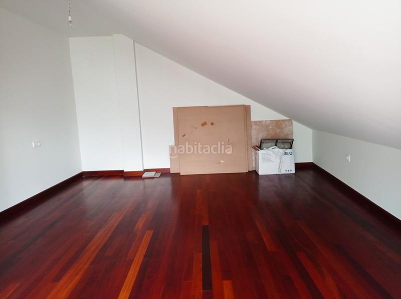 Foto 568d74bb-3705-4d66-bd6a-600413b0df24. Dúplex duplex en zona monumental con plaza de garaje en Pontevedra