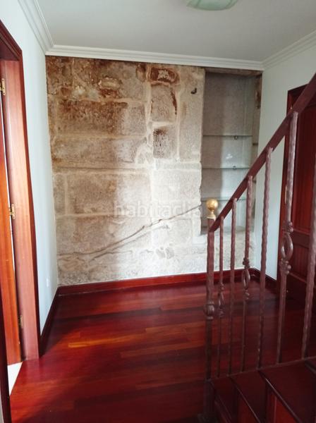 Foto 78a363b7-5957-42c7-be97-3adfc83da103. Dúplex duplex en zona monumental con plaza de garaje en Pontevedra