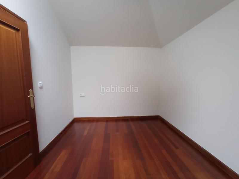 Foto a97bb6ce-f17c-4ae5-aa11-72fb309ea3d1. Dúplex duplex en zona monumental con plaza de garaje en Pontevedra