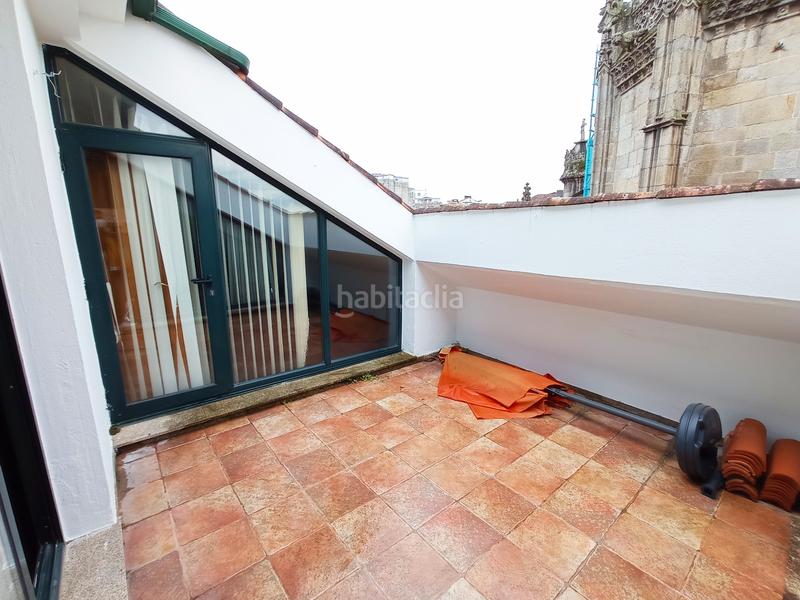 Foto d0440cb2-a7f5-4537-9039-7aea3ac3b4ee. Dúplex duplex en zona monumental con plaza de garaje en Pontevedra