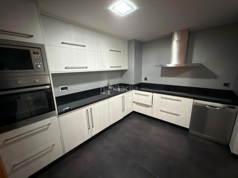 Foto 238763fa-9d4b-4b54-a5d9-2ea91b0aeccf. Affitto appartamento con riscaldamento in Zona de Plaza de Barcelos Pontevedra