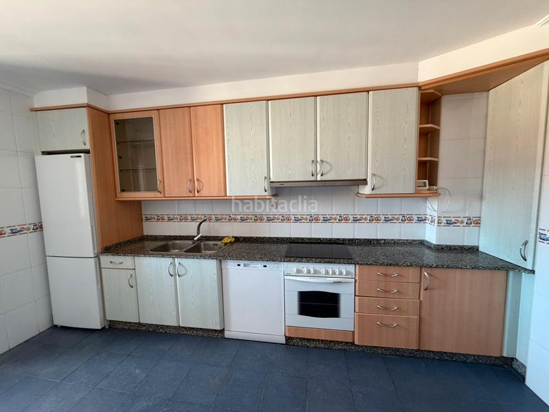 Foto 938e4709-c35e-4b25-ade0-1552cdf05fd5. Affitto appartamento con riscaldamento parcheggio in Pontevedra