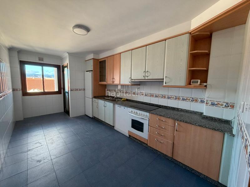 Foto 2d944aed-b8c8-4d5a-aaa5-7b4776562c4d. Location appartement avec chauffage parking dans Zona de Plaza de Barcelos Pontevedra