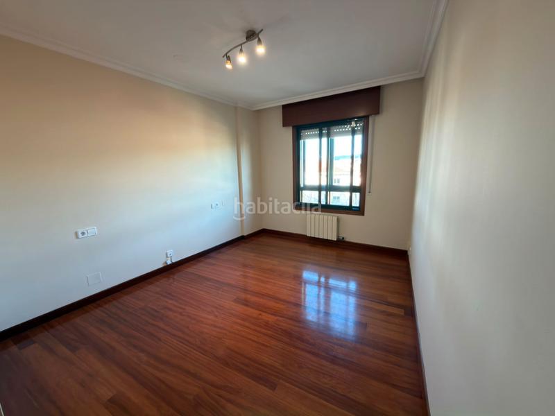 Foto f9d69c36-db8a-4597-948a-75d422b6c64a. Location appartement avec chauffage parking dans Zona de Plaza de Barcelos Pontevedra
