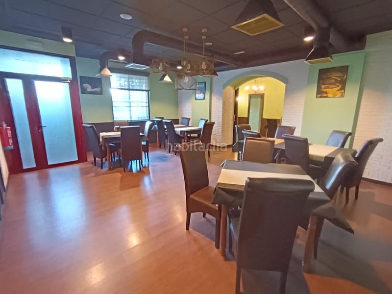 Foto fa8c8e56-060a-4c2c-a651-7c5ef83d6103. Rent business premise in Zona de Plaza de Barcelos Pontevedra