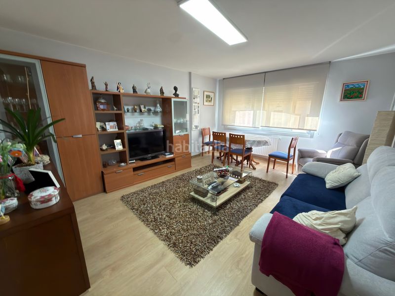 Foto 0df51429-1696-47a5-9c5b-35107fc9bf0d. Alquiler piso apartamento amueblado en alquiler zona hiper froiz en Pontevedra